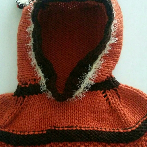 Knitted foxy hat with neck warmer - Picture 2 of 5